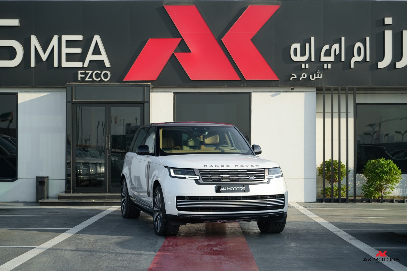 RANGE ROVER SV P615 LWB